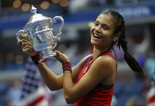 数据异常亮 数据异常亮