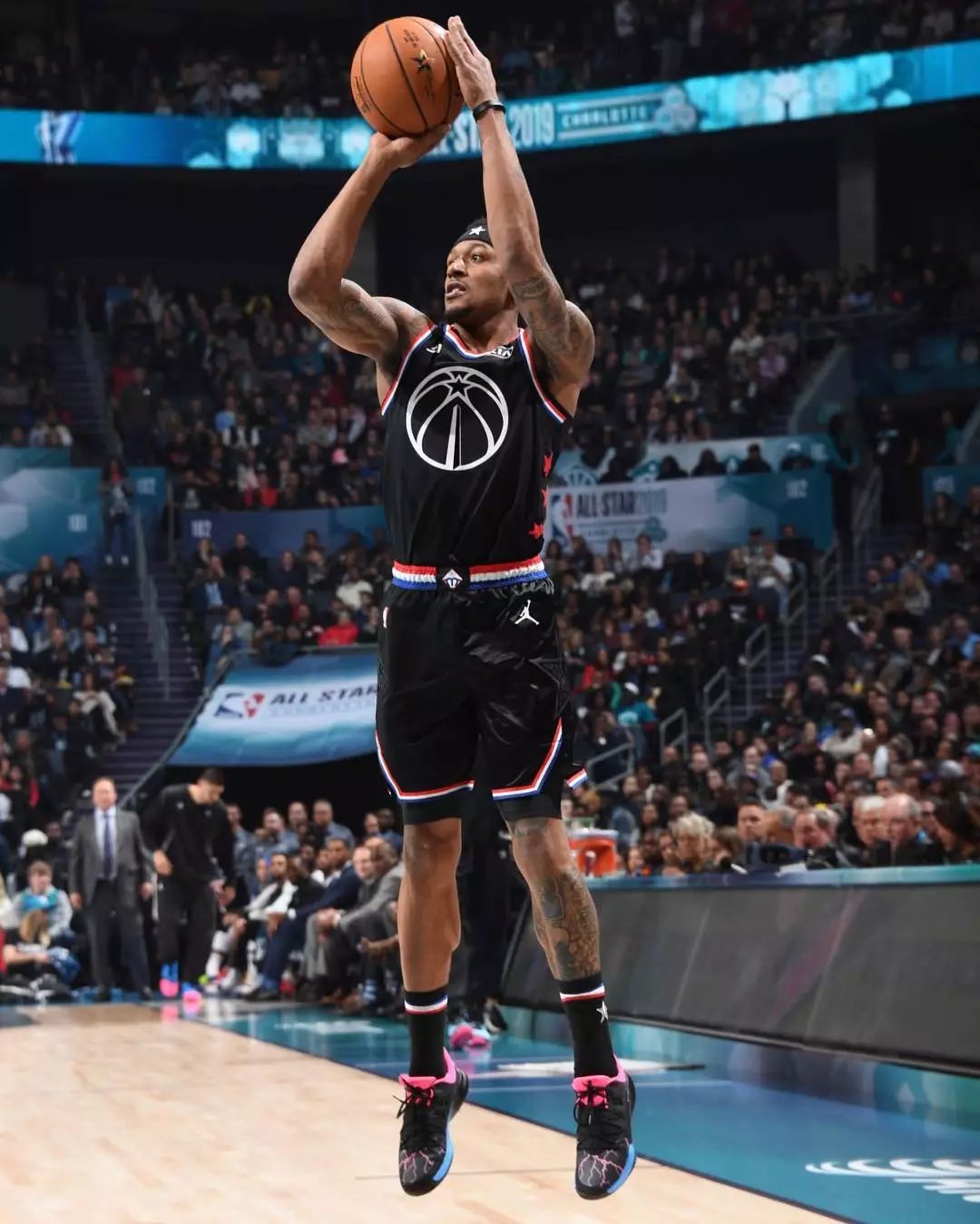 中场二点破 中场二点破