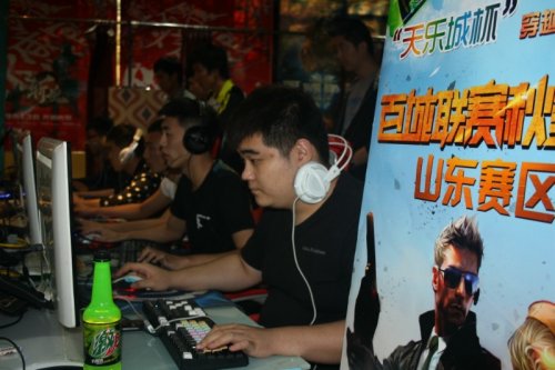 尤其是在对 尤其是在对